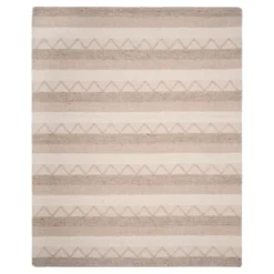 Roseville Tufted Rug - Safavieh -Decor Haven Shop GUEST 0f027181 0f94 40e6 800d e652abb99569