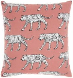 Mina Victory Life Styles Cheetahs Indoor Throw Pillow -Decor Haven Shop GUEST 25666d4d c0e4 4928 9ae7 a98a929daafe