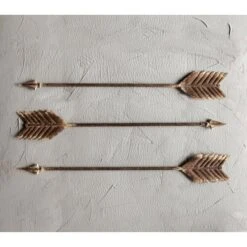 27.5" Metal Arrow Wall Décor Distressed Rust Finish - 3R Studios -Decor Haven Shop GUEST 8f8d1b38 19bb 42a4 ad67 37c80f0a077d